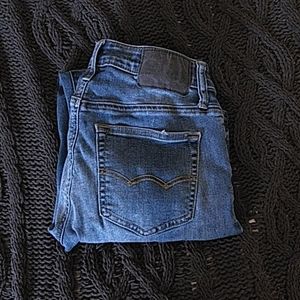 AEO guy's jeans